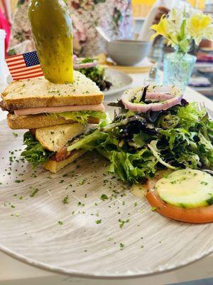 Voila French Cafe