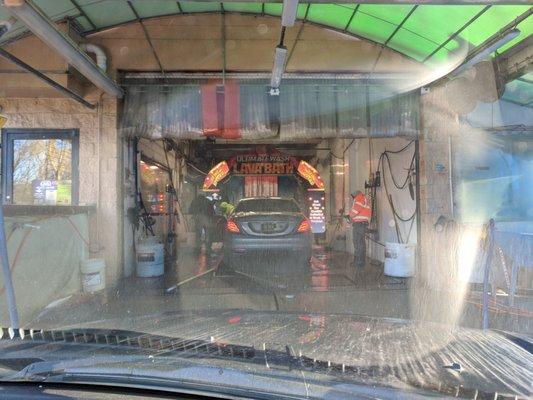 Rain Tunnel Car Wash