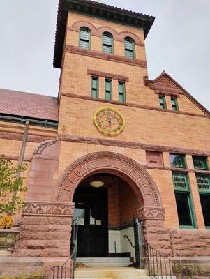 Plumb Memorial Library