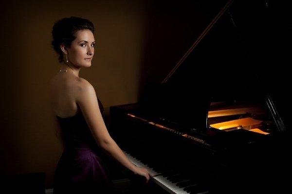 Piano Lessons with Elizabeth Stoner