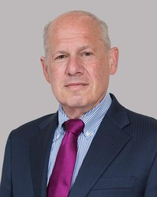 Highly experienced trial lawyer, handles criminal and civil cases and appeals.  Call me today at 212-941-8118.