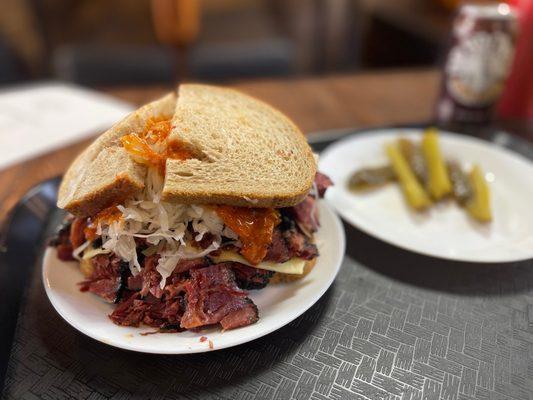PASTRAMI RUEBEN SANDWICH