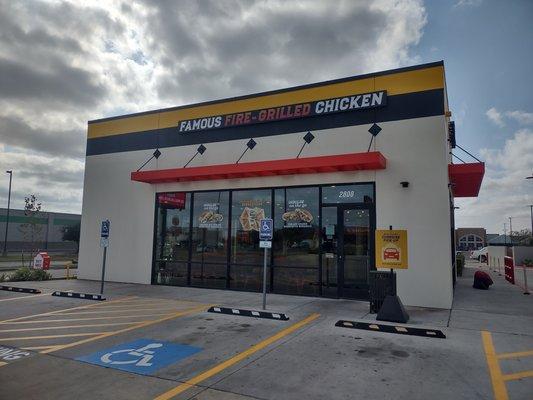 Leonardo’s Professional Painting & Remodeling