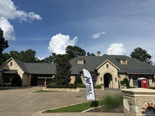 A&W Hill Roofing & Construction