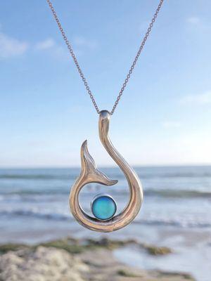 Whales Tale Pendant in frosted aqua