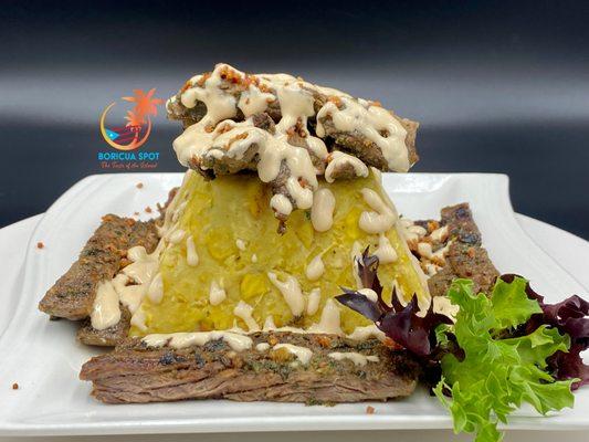 Mofongo con Churrasco