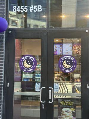 Insomnia Cookies