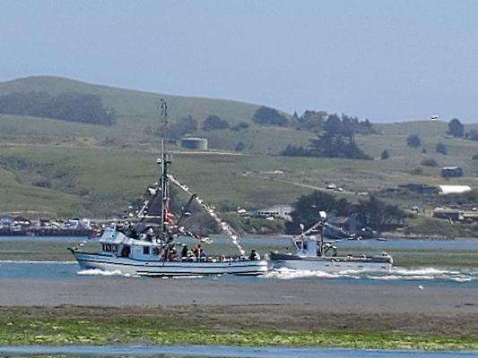 Bodega Bay Fisherman's Festival (boat parade)