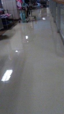 Commercial cleaning. Polished floors