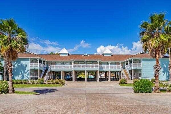 Bluff's Landing Marina and Lodge