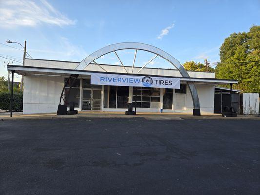 Riverview Tires