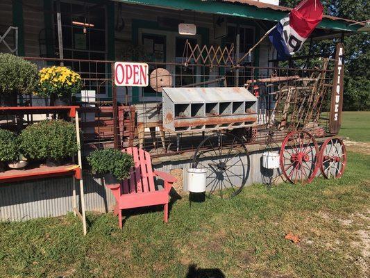 Rusty Bucket Antiques and Gifts