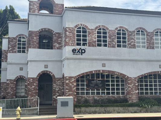 Michael Mak - SoCal Group Brokered By eXp Realty