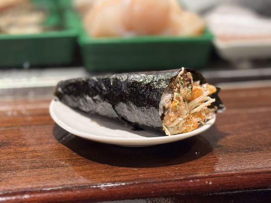 Soft shell crab hand roll