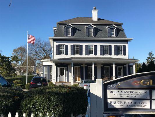 Moira G Mastro, LCSW, CASAC