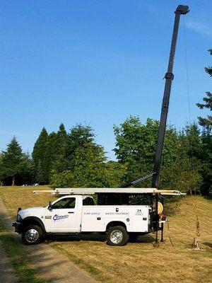 Submersible well pump replacement