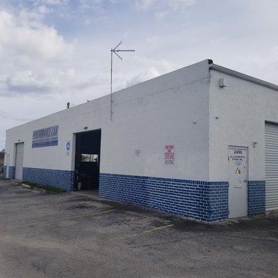 You cant miss us with the Blue trim on the bottom, our warehouse encompasses a 1/4 of a block between 25th street and 4th ave.