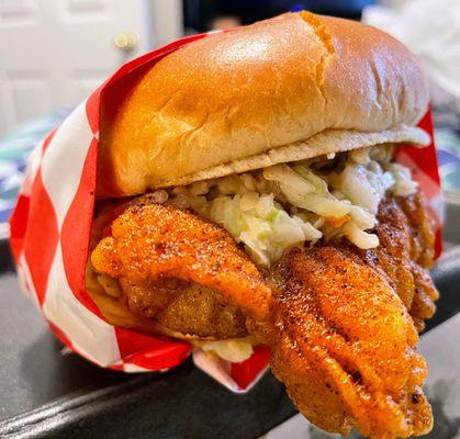 Chicken sandwich heat level (HOT).