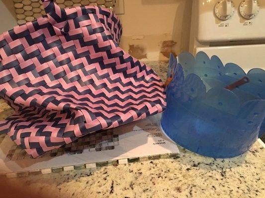 Really who smashes a basket to pack it? These idiots did.