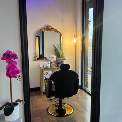 Brow room