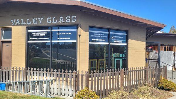 Sequoia Signs & Graphics