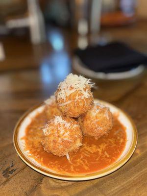 IG: @nom.noms.only | Arancini