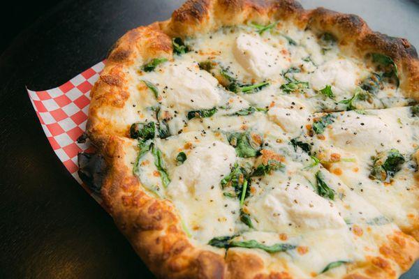 Drunken Elephant Pizza & Brews