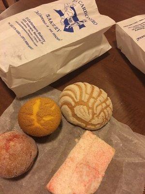 El Carbonero Bakery