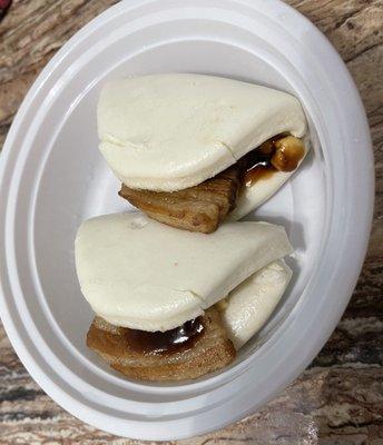 D1. Pork Belly Steam Bun