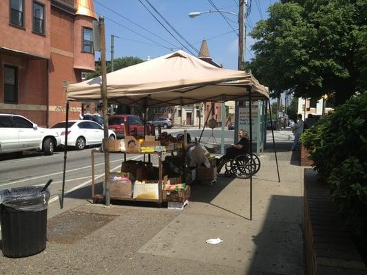 Fruit & Veggies Stand