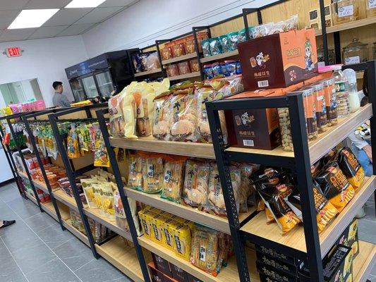 Yuen Sum Tai Groceries