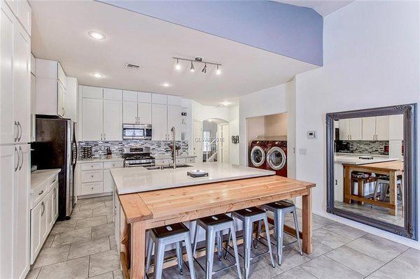 shaker white stacked