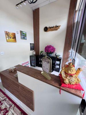 World-class wellness services under one roof!