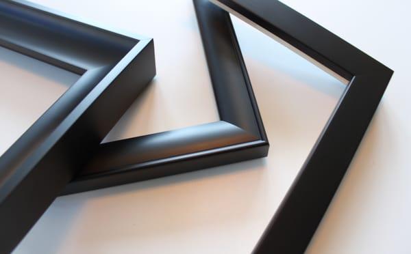 Alfa Frameo Custom Framing