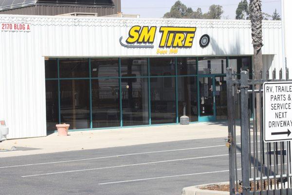 SM Tire
