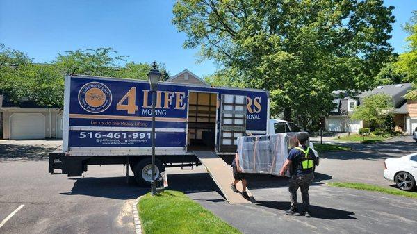 4 Life Movers