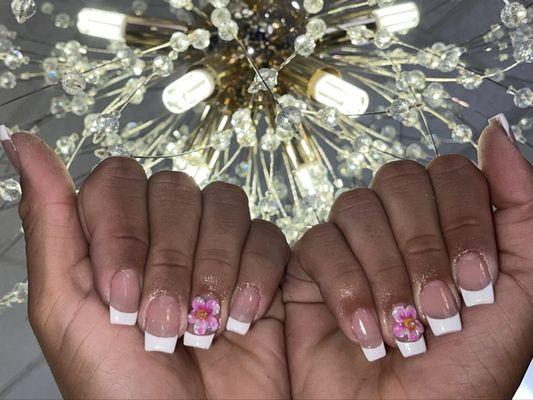 Regular French with 3d design.