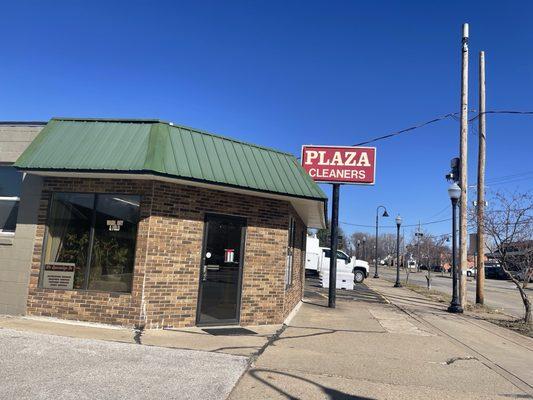 Plaza Cleaners