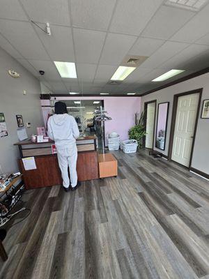 Lily's Cleaners & Alterations