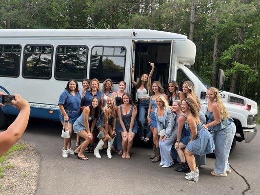 Al Capone Limousine & Party Buses