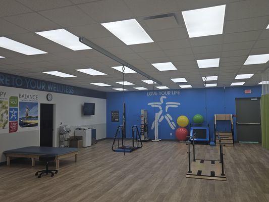FYZICAL Therapy & Balance Centers