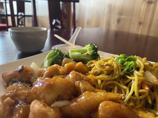Orange chicken combo with chow mein.