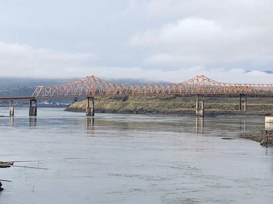 the Dalles bridge