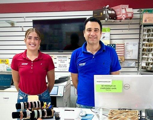 Meet your local Scripps Ranch Postal Annex Team!