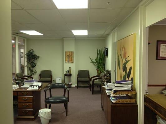 Law Office of Lauminnia F Nivens