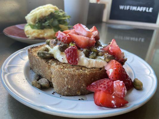 Strawberry pistachio toast