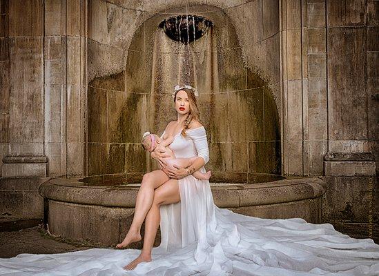 MATERNITY/FAMILY: https://www.christenabimagery.com/service-page/maternity-mother-only?referral=service_list_widget