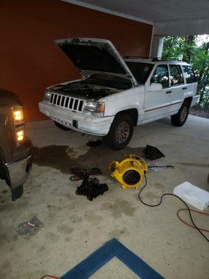I removed and replaced the gearbox on this Jeep Cherokee