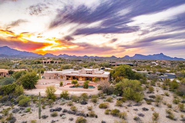 Custom Home with Beautiful Tucson Sunset