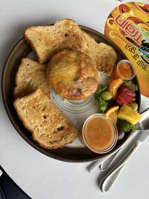 Breakfast Pie, green chili and a house made peach jam